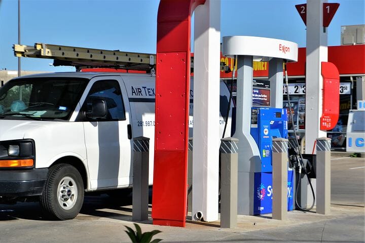 Gas Prices Tumble in Riverside County