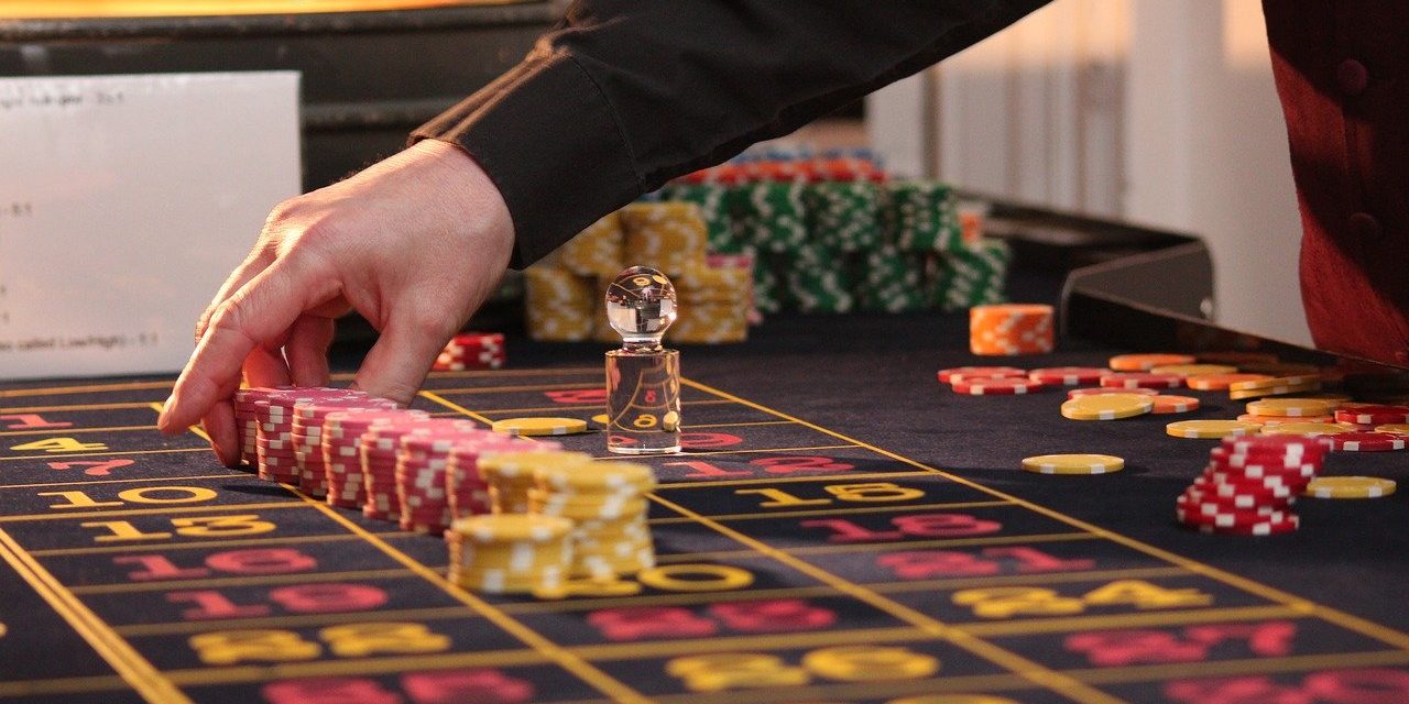 Casinos Extend Temporary Closures