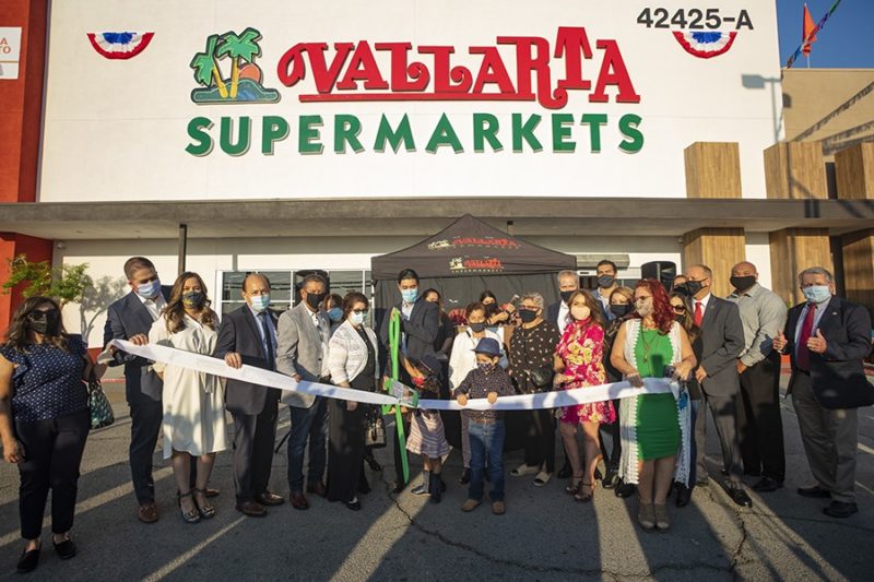 Vallarta Supermarkets Opens 52nd Store in Indio