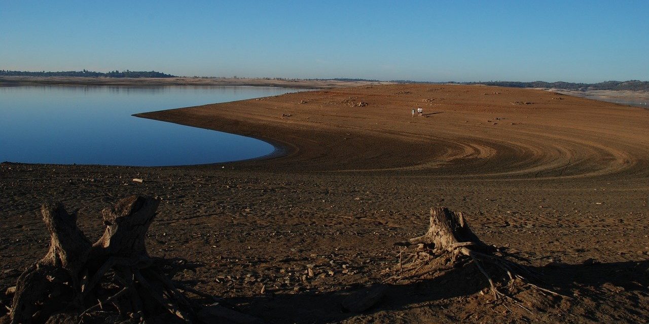 Drought Prompts Pleas for Water-use Efficiency