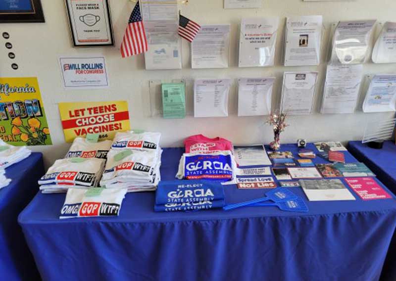 Dems, GOP Hawk Political Merchandise in Valley