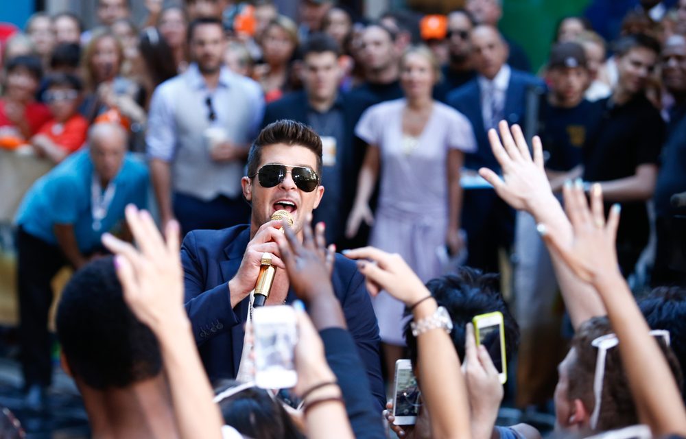 Tickets On Sale for Robin Thicke Balloon Festival Concert