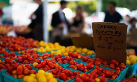 DHS Welcomes Certified Farmers Market