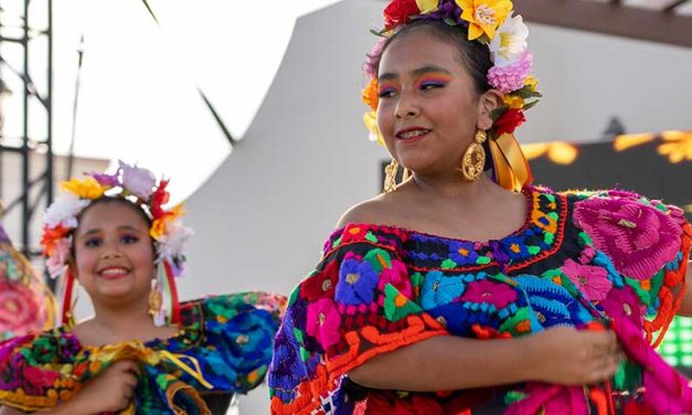 Feast Your Eyes on Sights of Mariachi Festival