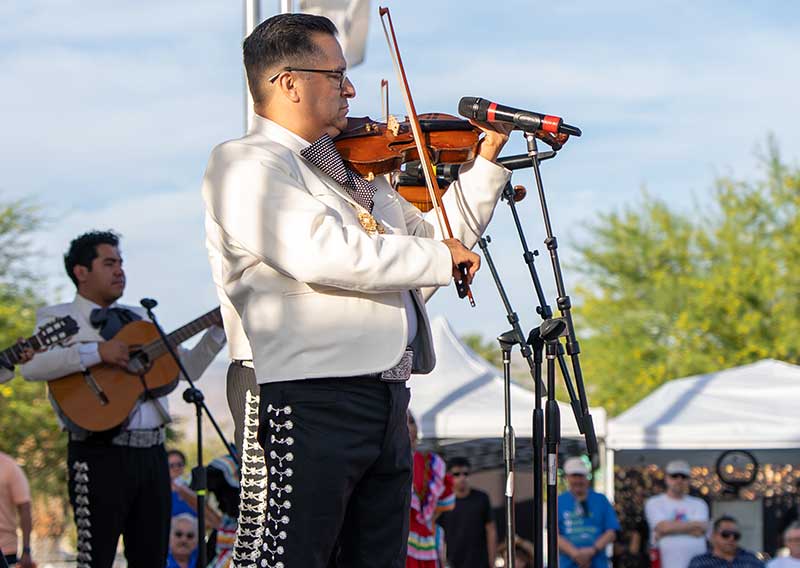 Feast Your Eyes on Sights of Mariachi Festival