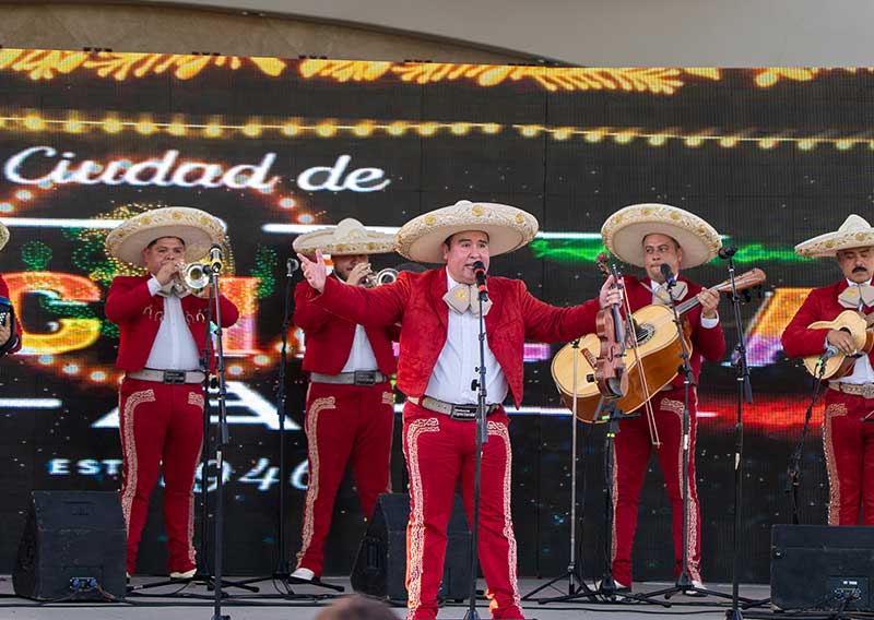 Feast Your Eyes on Sights of Mariachi Festival