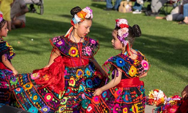 Feast Your Eyes on Sights of Mariachi Festival