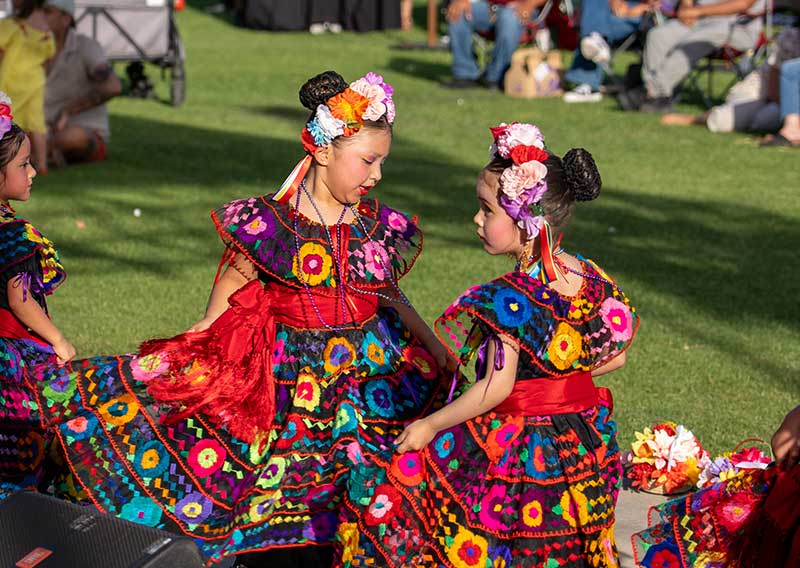 Feast Your Eyes on Sights of Mariachi Festival