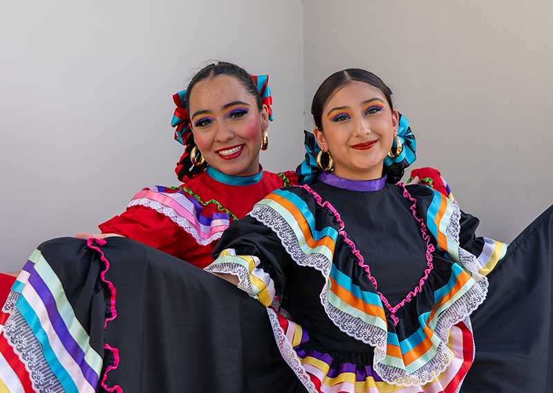 Feast Your Eyes on Sights of Mariachi Festival